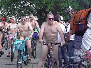 Uusi orleans alasti pyörä ratsastaa 2018