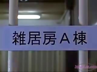 ボインの 恋人 embracing スピッティング 吸い 乳首 上の ザ· ベッド で ザ· 部屋