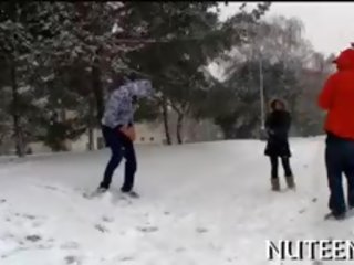 Išdykęs divinity yra jojimas į viršų didelis narys ir performing rodeo