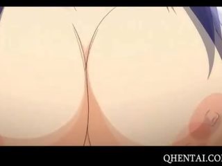 Animasi pornografi madu menggesek bagian tubuh pasangan jenis kontol di sebuah jacuzzi