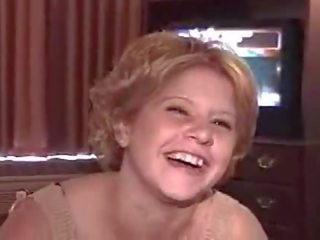 Shorthair bigtit blond getts analny porno